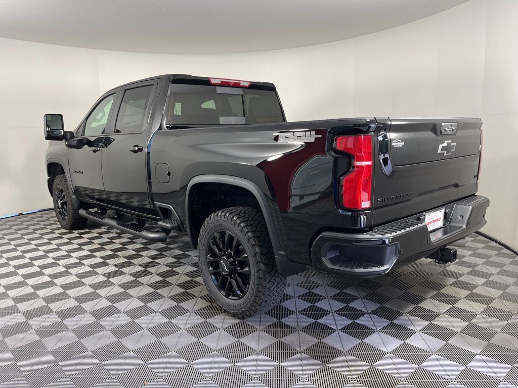 Thumbnail: 2025 Chevrolet Silverado 2500 - 3