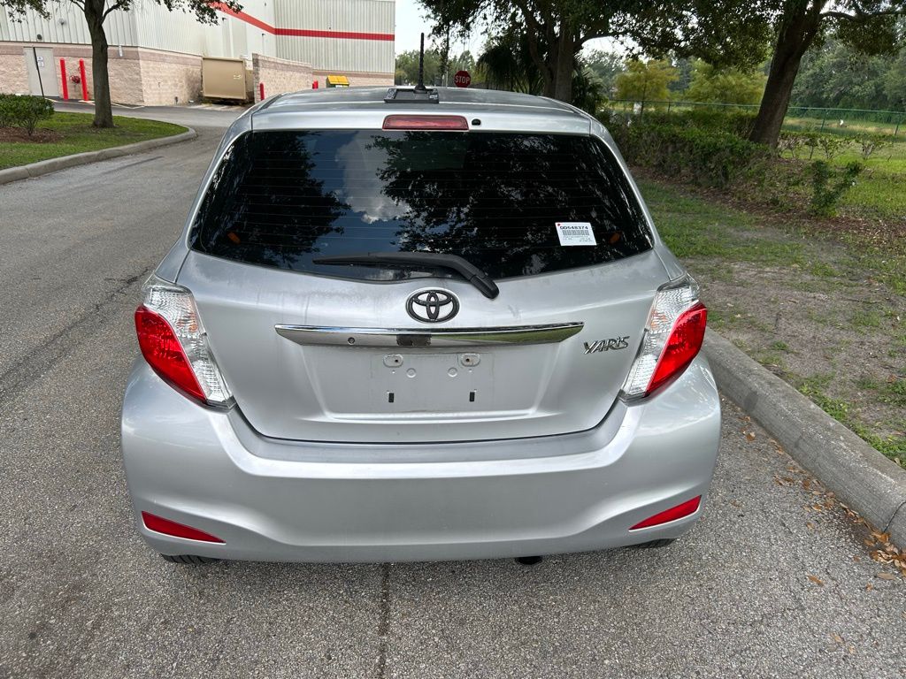 Thumbnail: 2013 Toyota Yaris - 4