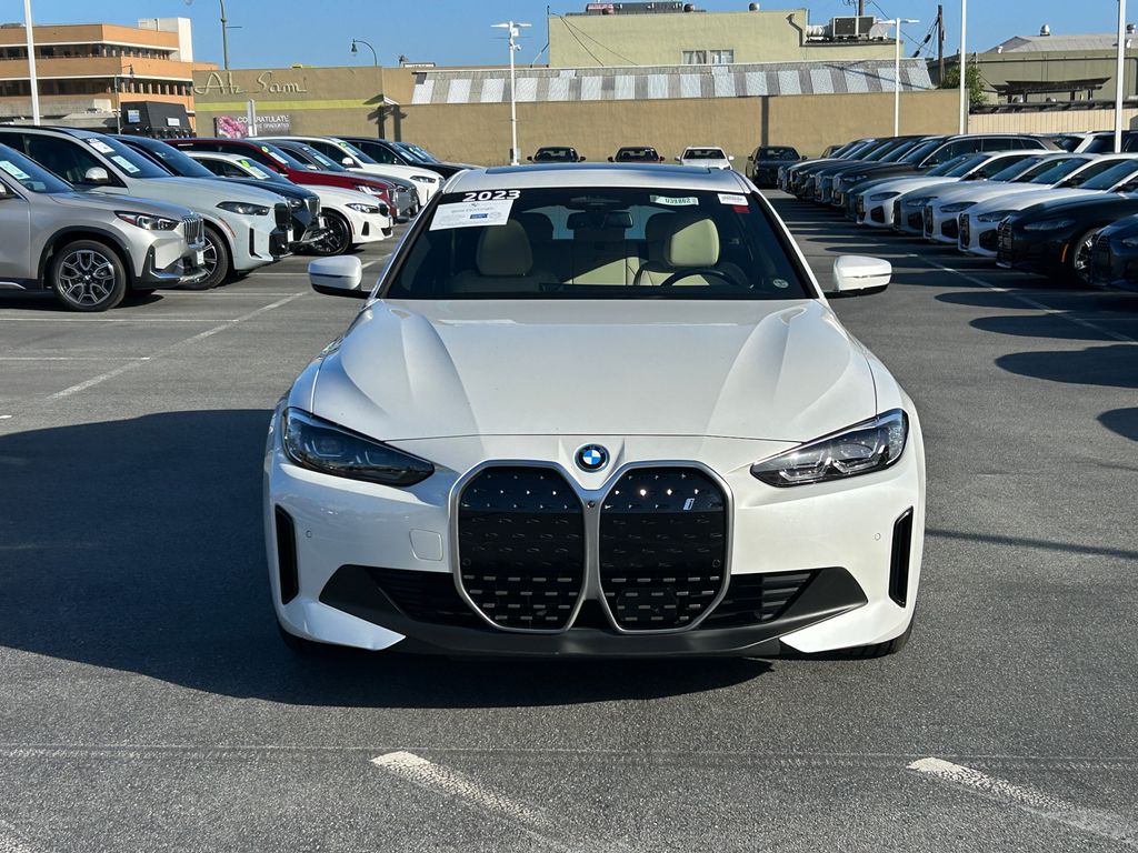 Thumbnail: 2023 BMW i4 - 8