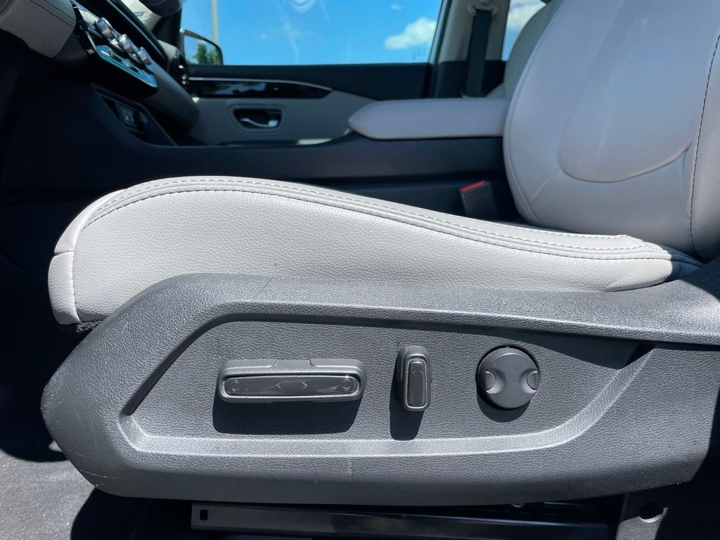 Thumbnail: 2025 Honda Pilot - 25