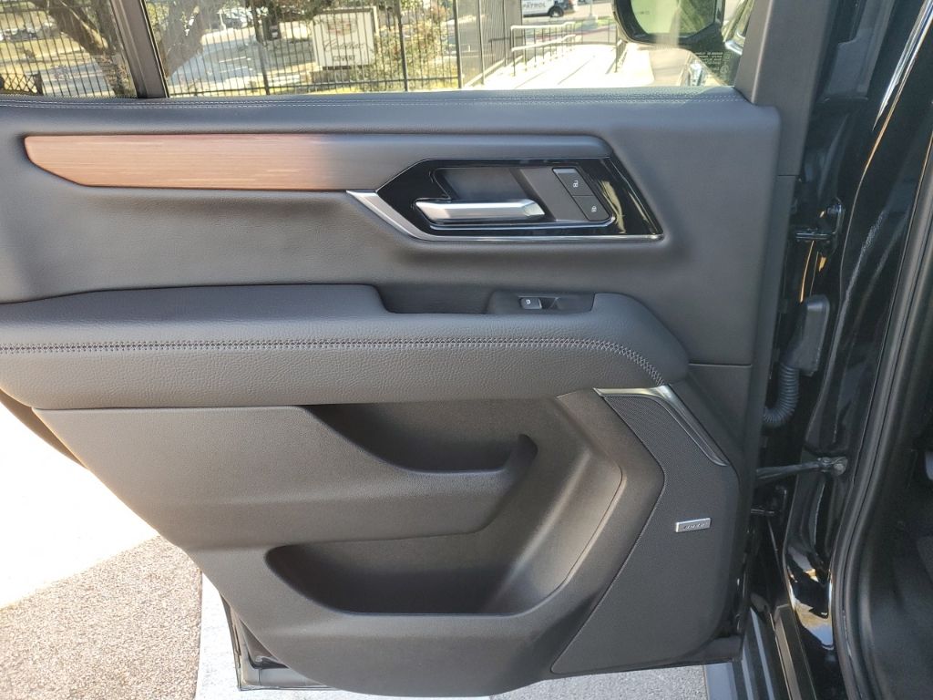 Used Car 2025 Gmc Yukon  Denali For Sale Under $80,000 In Austin, Texas