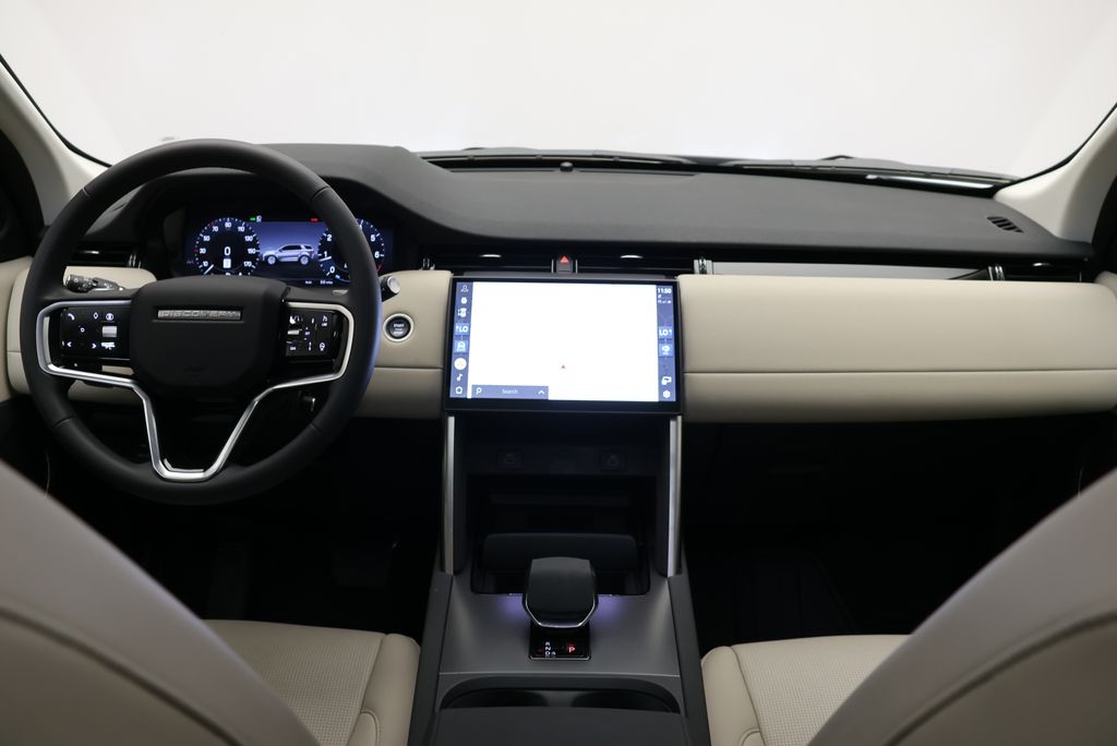 Thumbnail: 2025 Land Rover Discovery Sport - 15