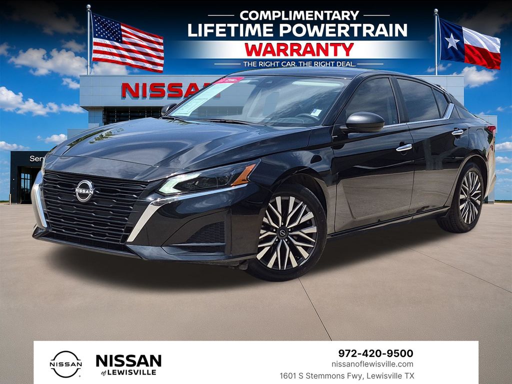 Super Black Clearcoat 2025 Nissan Altima Sedan Front-Wheel Drive Continuously Variable Transmission