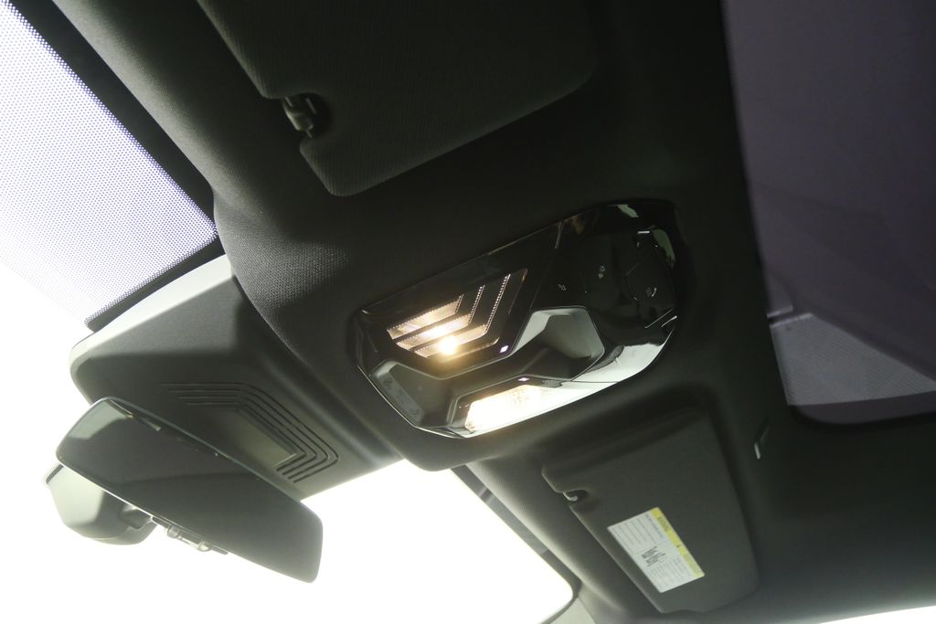 Thumbnail: 2026 BMW iX - 21