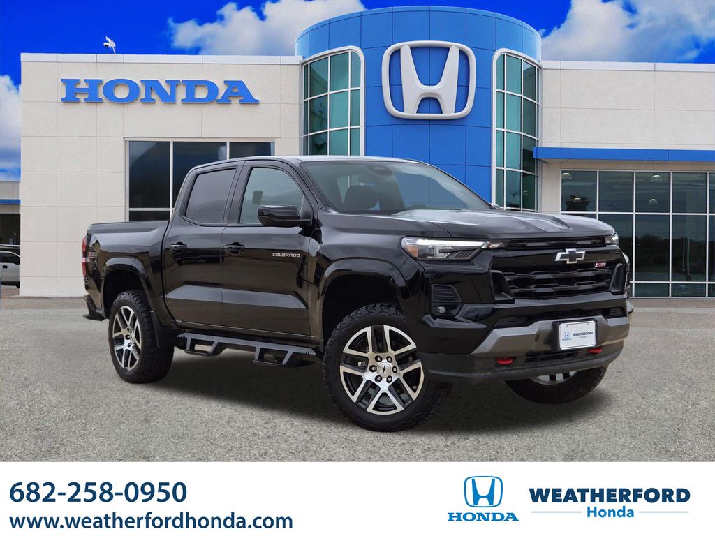 Black 2023 Chevrolet Colorado Pickup Truck Four-Wheel Drive 8-Speed Automatic