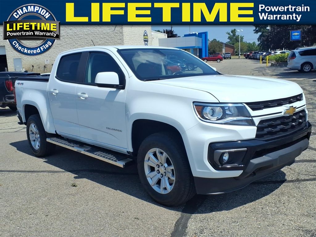 Summit White 2021 Chevrolet Colorado Pickup Truck Four-Wheel Drive 8-Speed Automatic