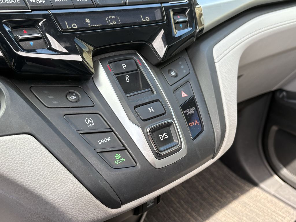 Used 2021 Blue Honda EX-L image 21