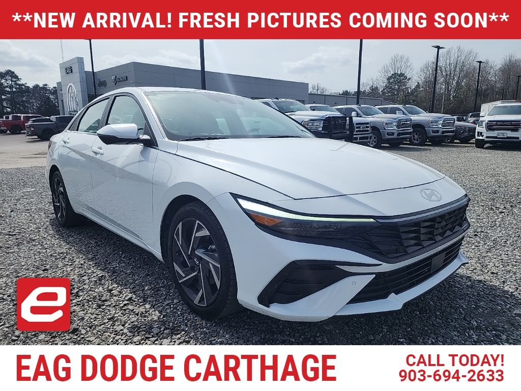 2024 Hyundai Elantra Limited FWD