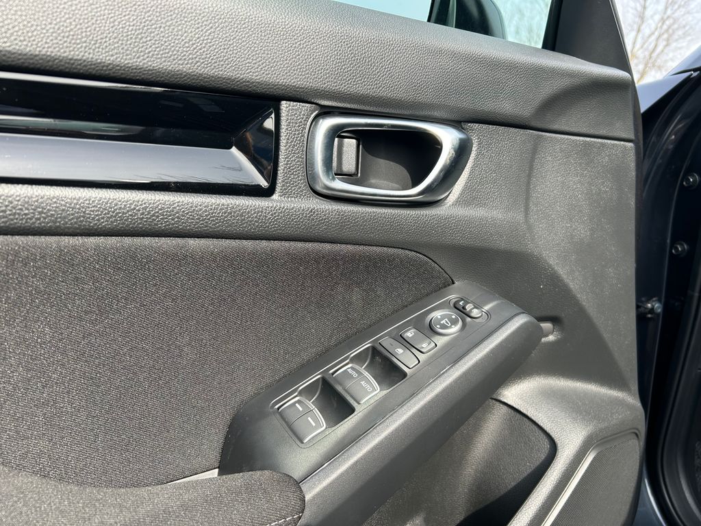 2025 Honda Civic Sport 26