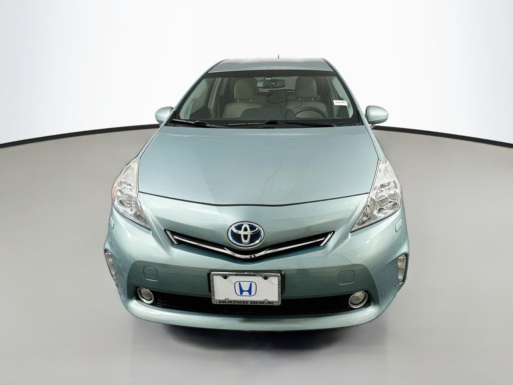 Thumbnail: 2014 Toyota Prius v - 2