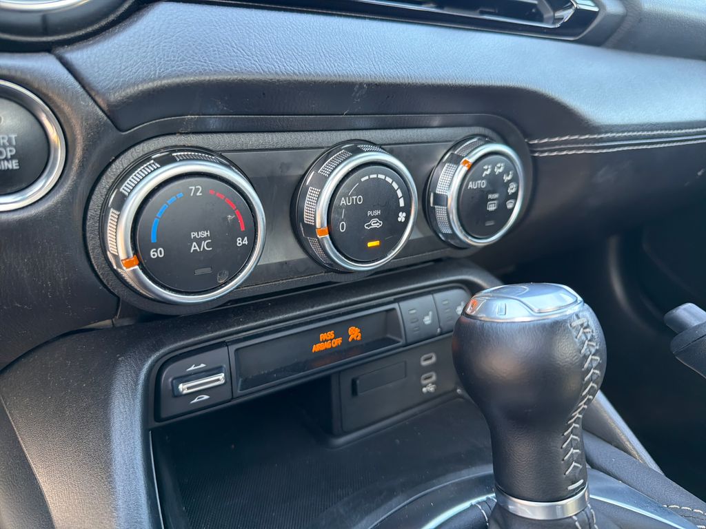 Used 2025 Mazda MX-5 Miata RF Grand Touring 2D Convertible