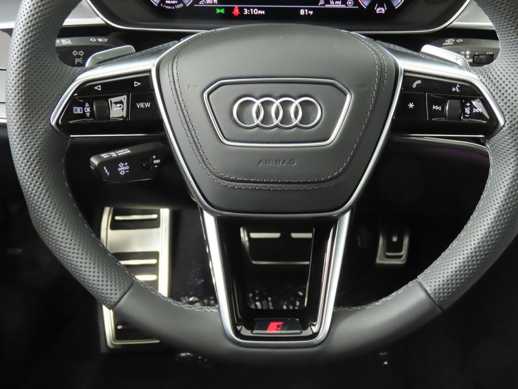 Thumbnail: 2025 Audi S8 - 13