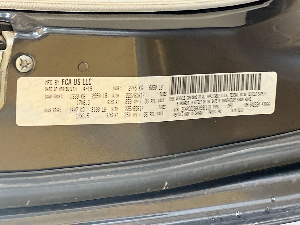 Used 2019 Gray Dodge SXT image 32