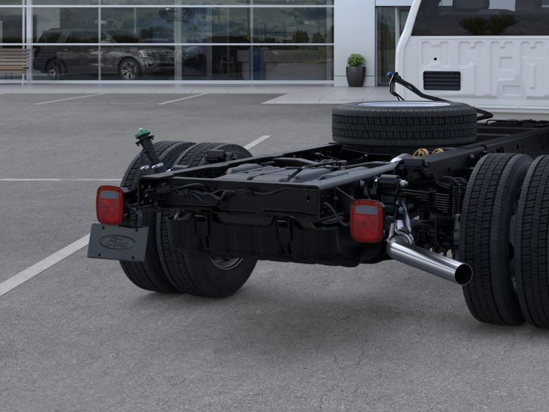 2025 Ford F-550 Chassis XL