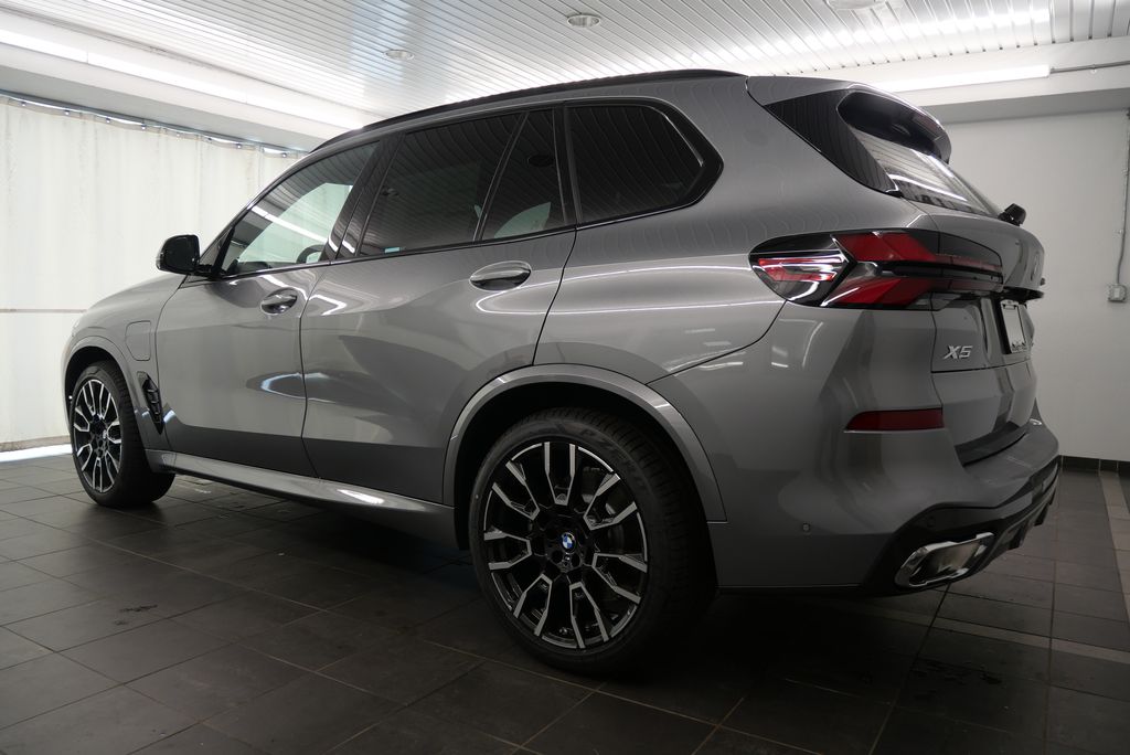 2025 BMW X5 xDrive50e 4