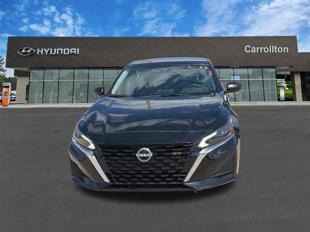 Used 2025 Black Nissan 2.5 SV image 2