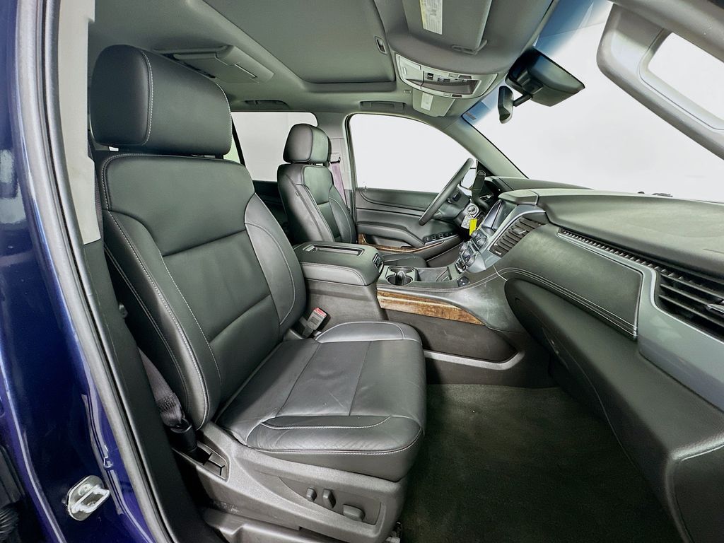 Thumbnail: 2017 Chevrolet Tahoe - 31