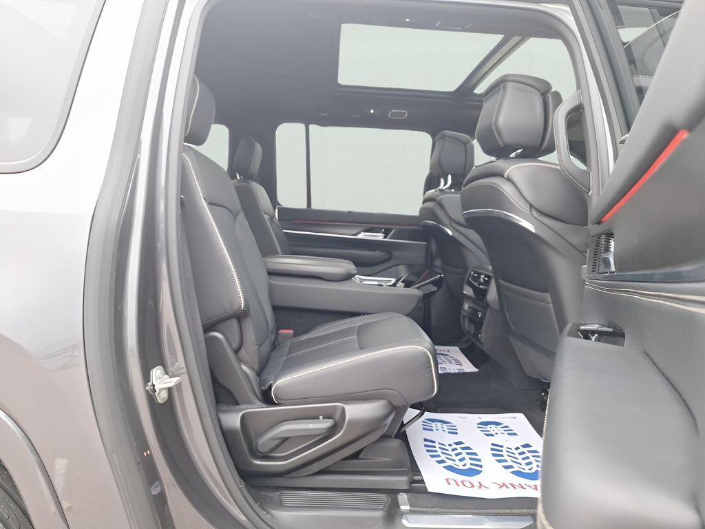 2024 Grand Wagoneer L Grand Wagoneer L