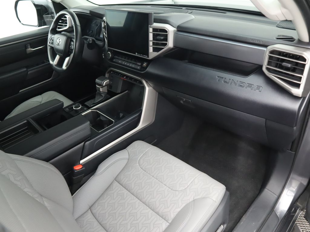 Thumbnail: 2024 Toyota Tundra - 17