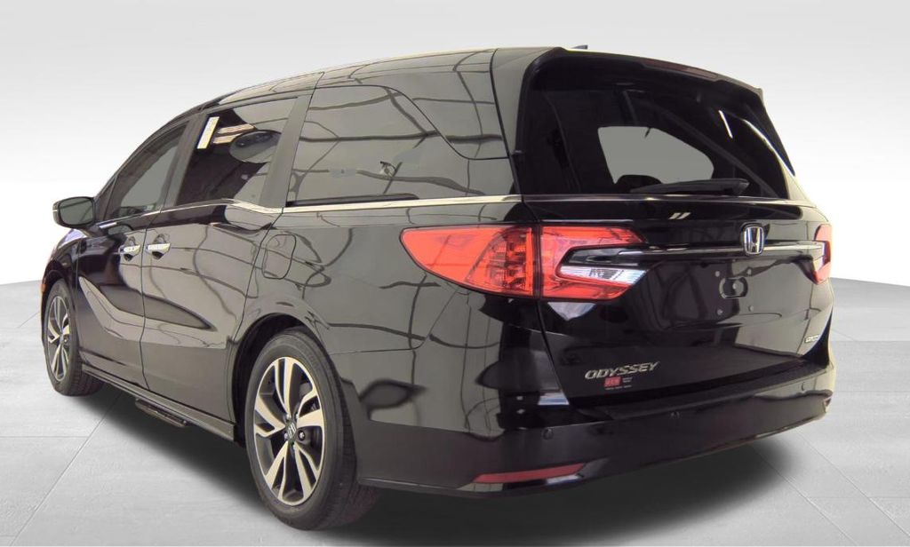 Used 2023  Honda Touring image 12