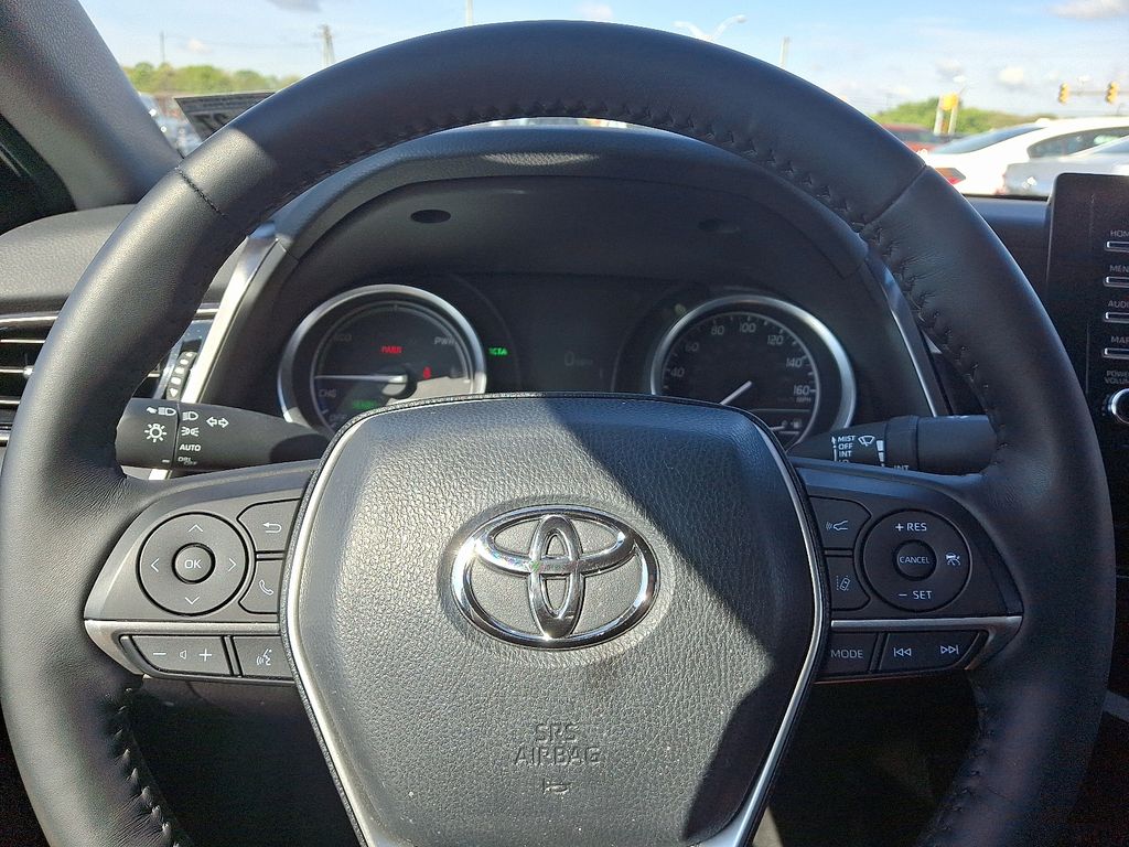 2022 Toyota Camry LE 18