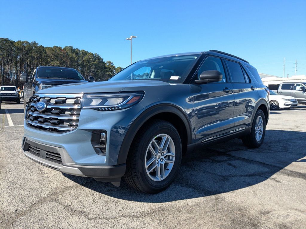 2026 Ford Explorer Active w/200A Pkg