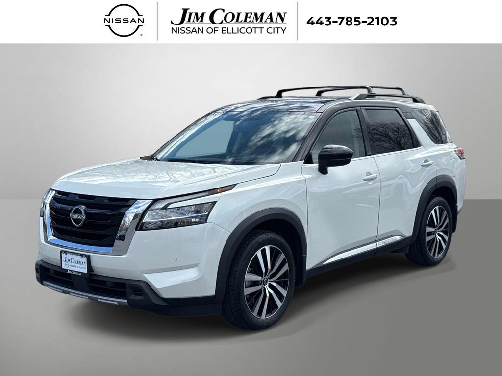 2023 Nissan Pathfinder Platinum