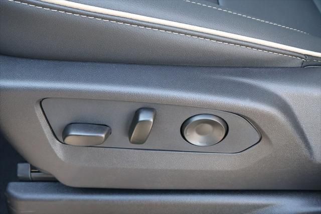 Thumbnail: 2026 Chevrolet Tahoe - 18