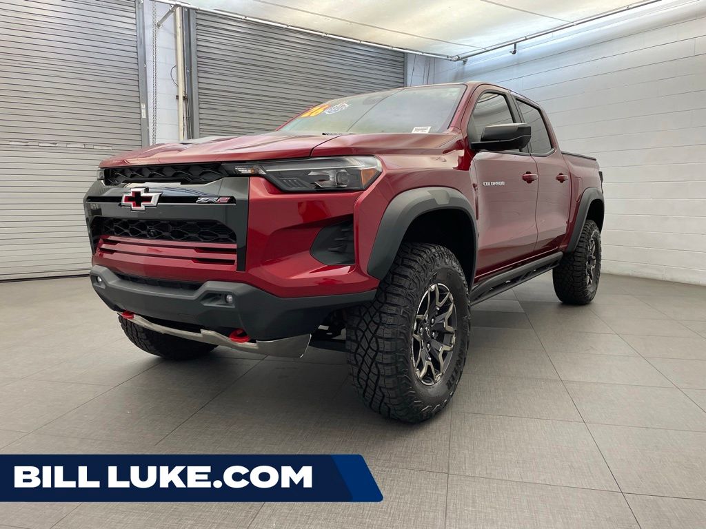 Radiant Red 2026 Chevrolet Colorado Pickup Truck Four-Wheel Drive 8-Speed Automatic