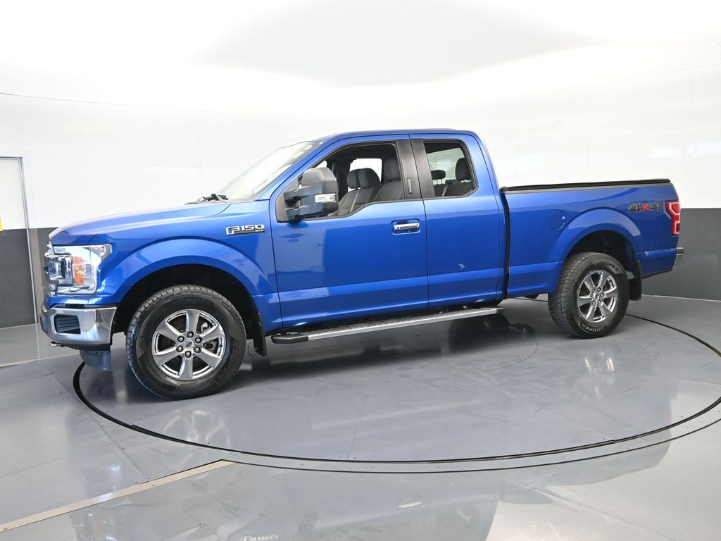 Used 2018 Lightning Blue Ford XLT image 2
