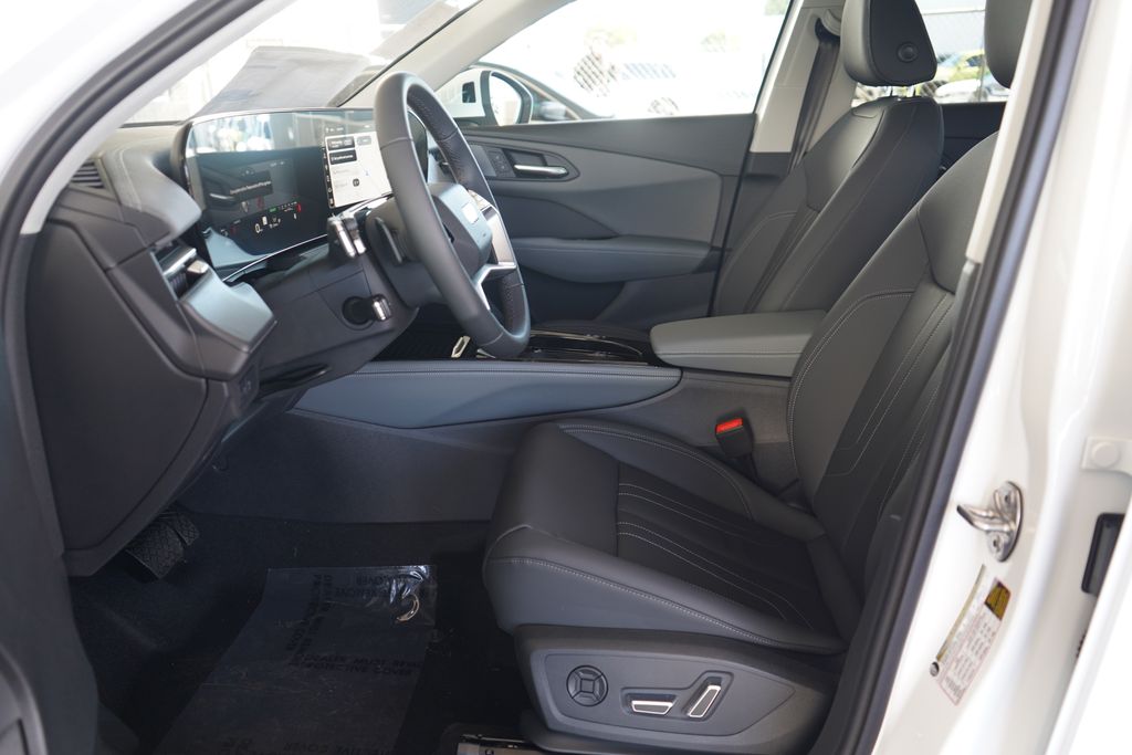 Thumbnail: 2026 Audi Q3 - 6