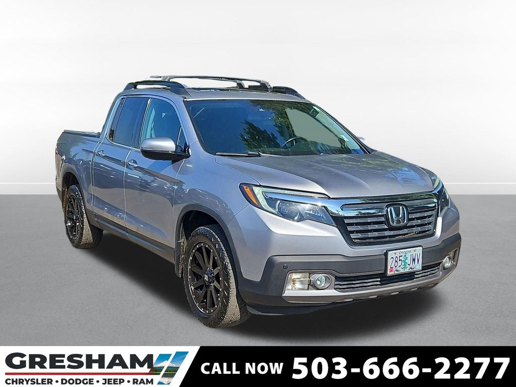 Lunar Silver Metallic 2017 Honda Ridgeline Pickup Truck All-Wheel Drive 6-Speed Automatic