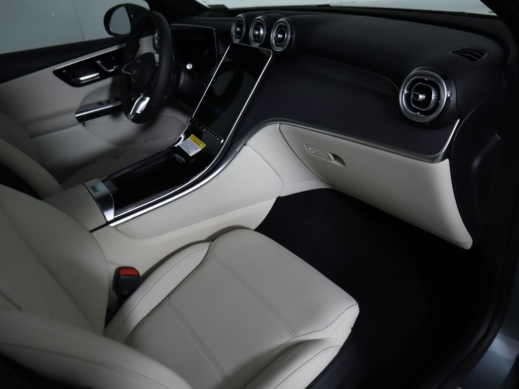 Thumbnail: 2026 Mercedes-Benz GLC - 19