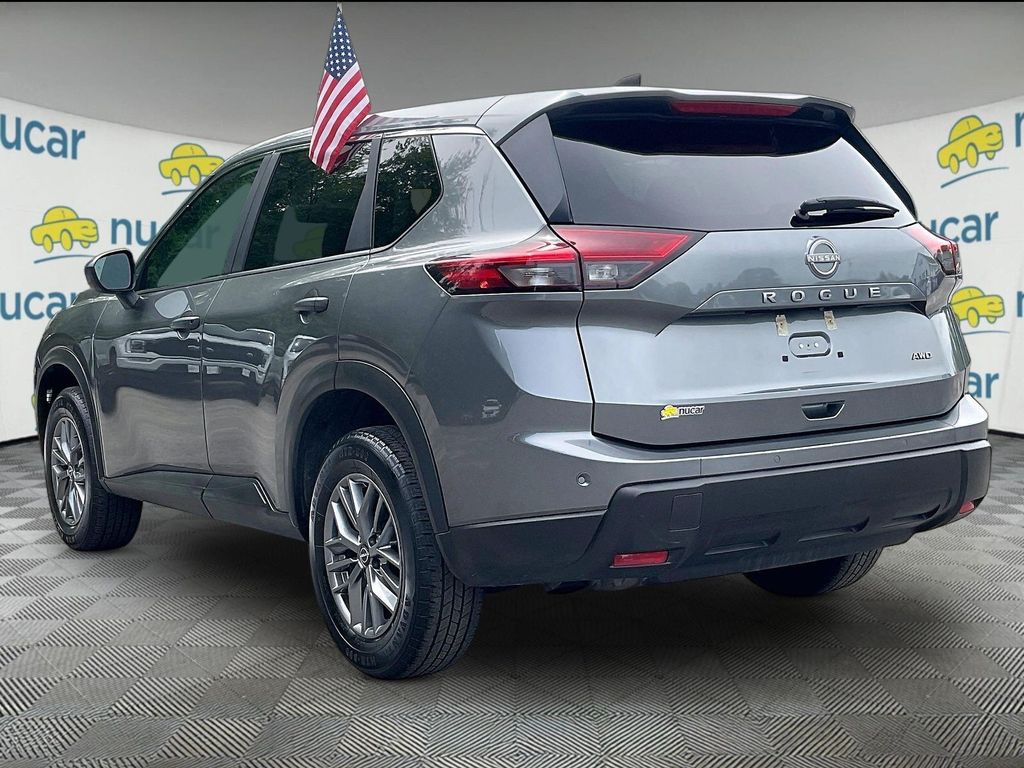 2024 Nissan Rogue — photo 4
