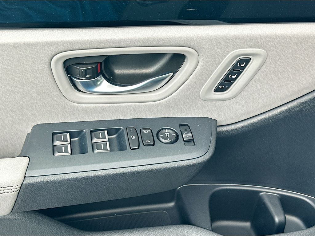 2025 Honda Pilot Touring 20
