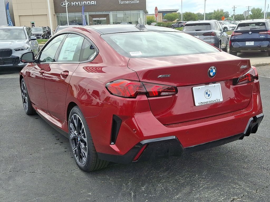 Thumbnail: 2026 BMW 2 Series - 3