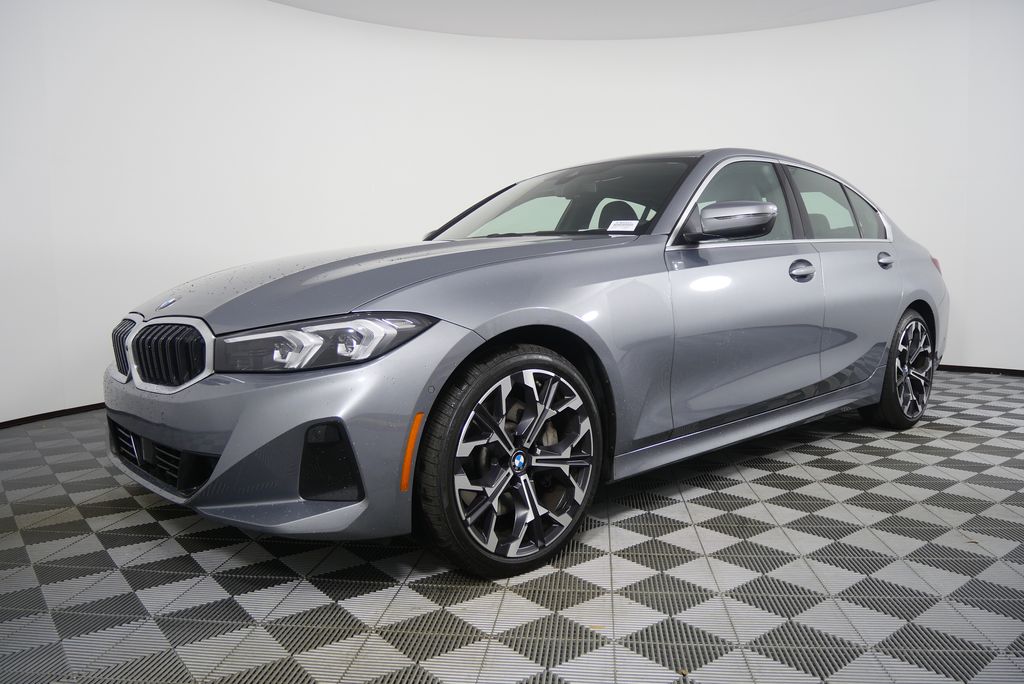 Thumbnail: 2025 BMW 3 Series - 8