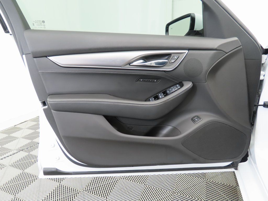 Thumbnail: 2023 Cadillac CT5 - 22