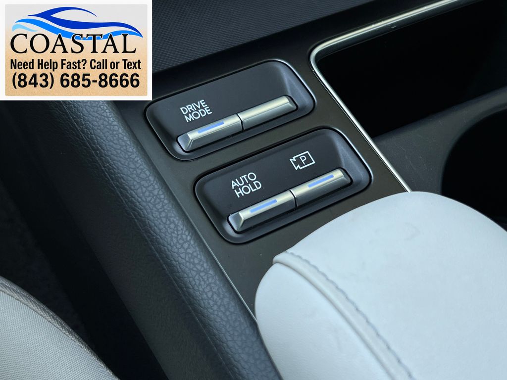 2025 Hyundai Sonata SEL Black at Matthews Motors of Wilmington