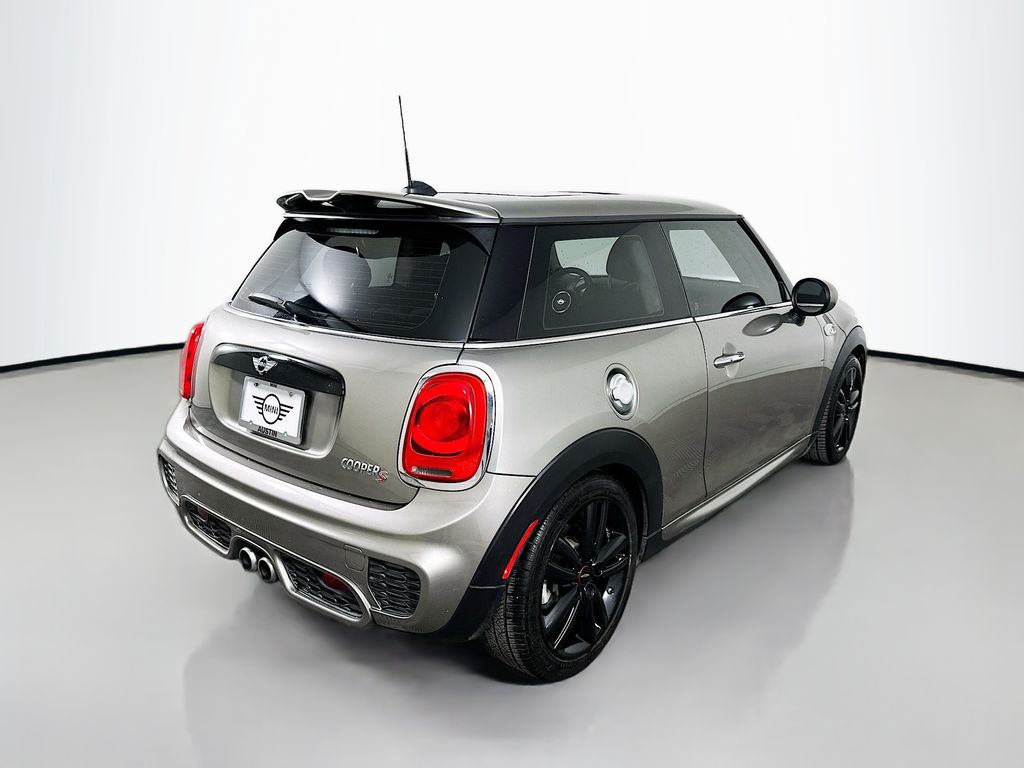 Thumbnail: 2017 MINI Cooper - 5