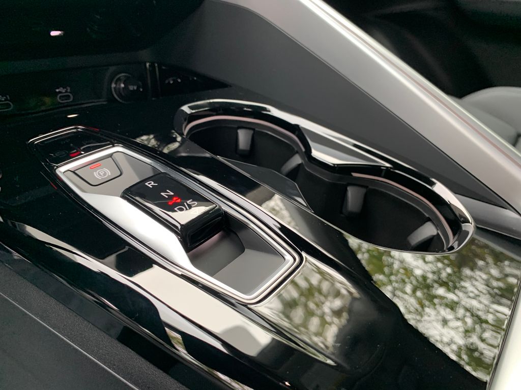 Thumbnail: 2025 Audi Q5 - 15