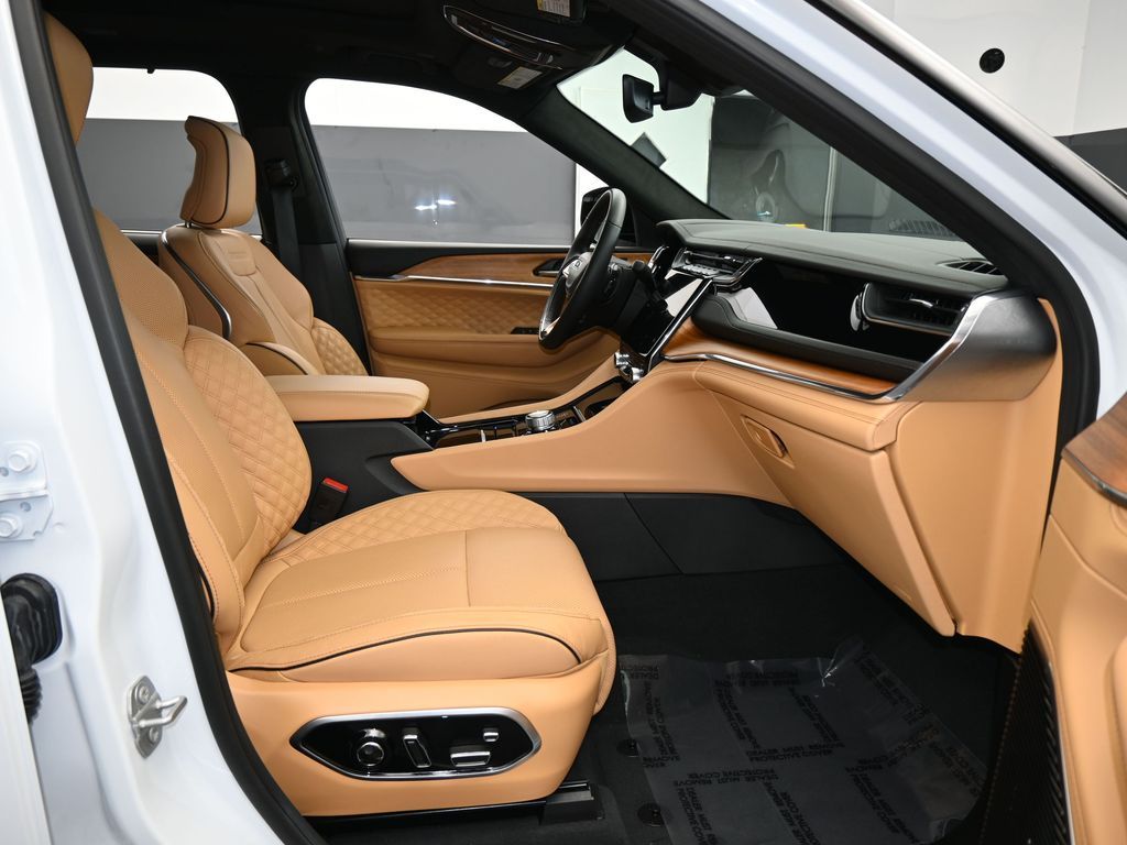 New 2025 Bright White Clearcoat Jeep Summit image 64