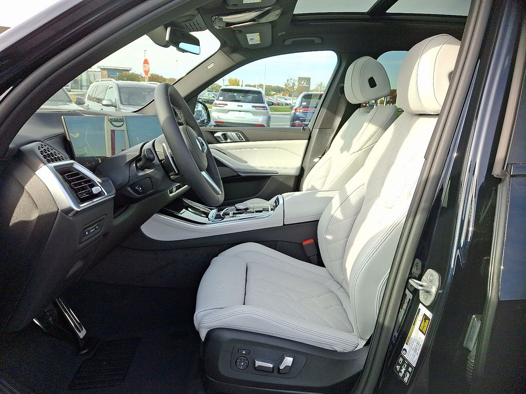 Thumbnail: 2026 BMW X5 - 6