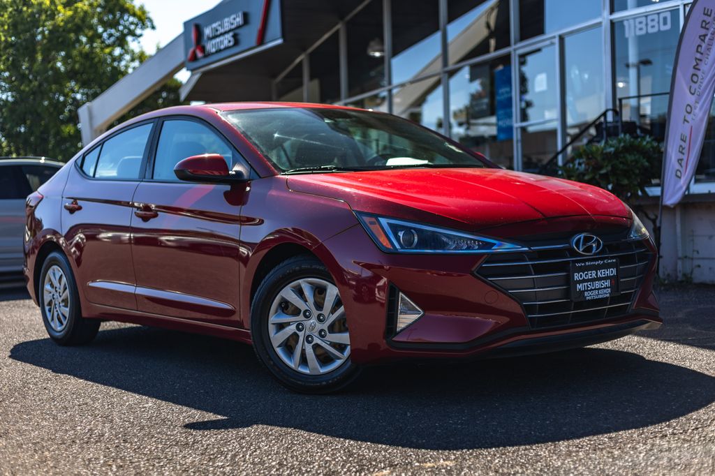 2020 Hyundai Elantra SE FWD