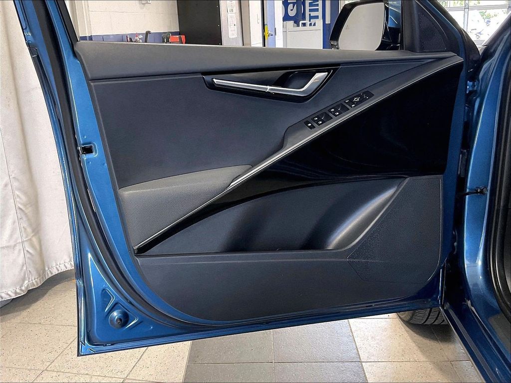 2024 Kia Niro EV — photo 9