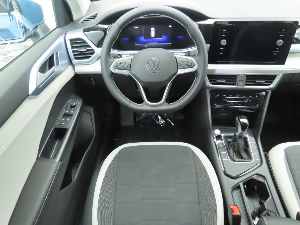 Thumbnail: 2026 Volkswagen Taos - 10