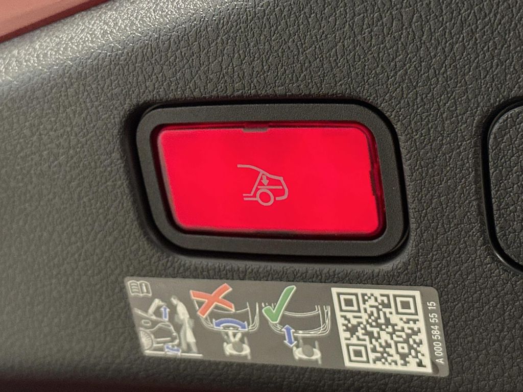 Thumbnail: 2026 Mercedes-Benz CLE - 14