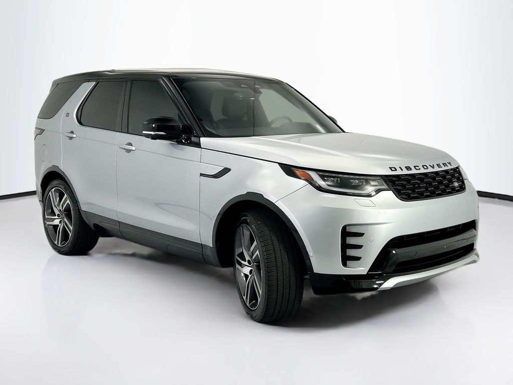 Thumbnail: 2024 Land Rover Discovery - 3