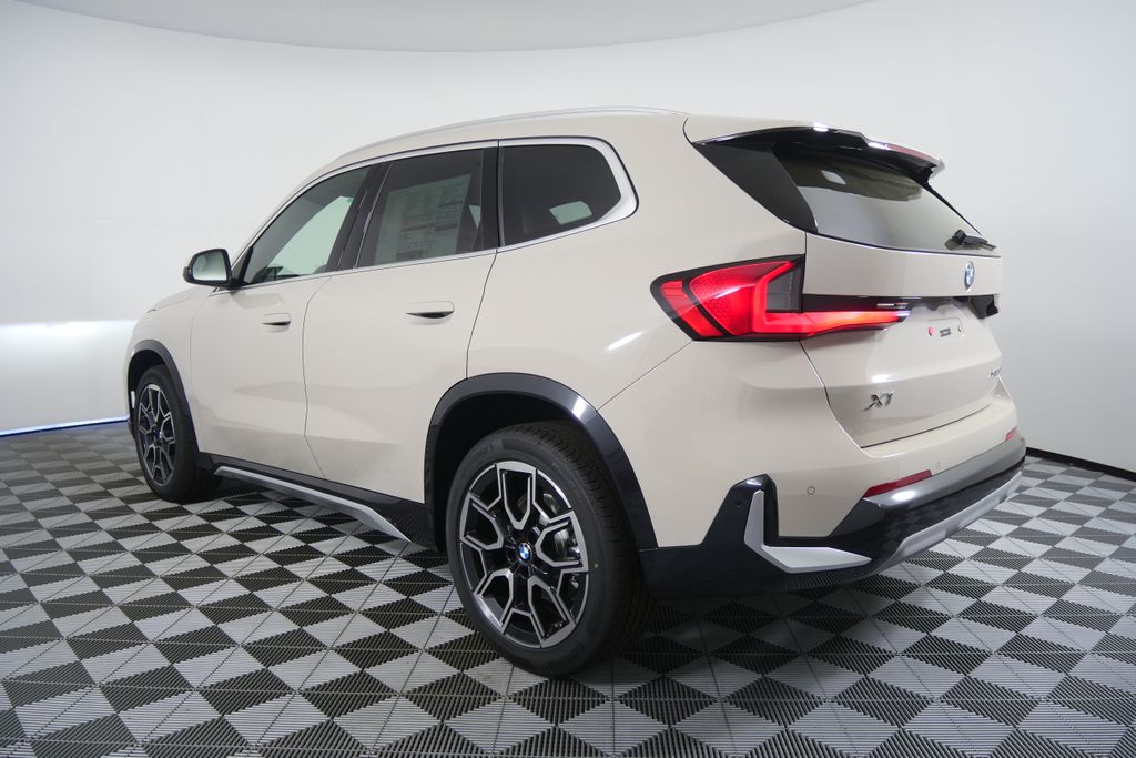 Thumbnail: 2026 BMW X1 - 5