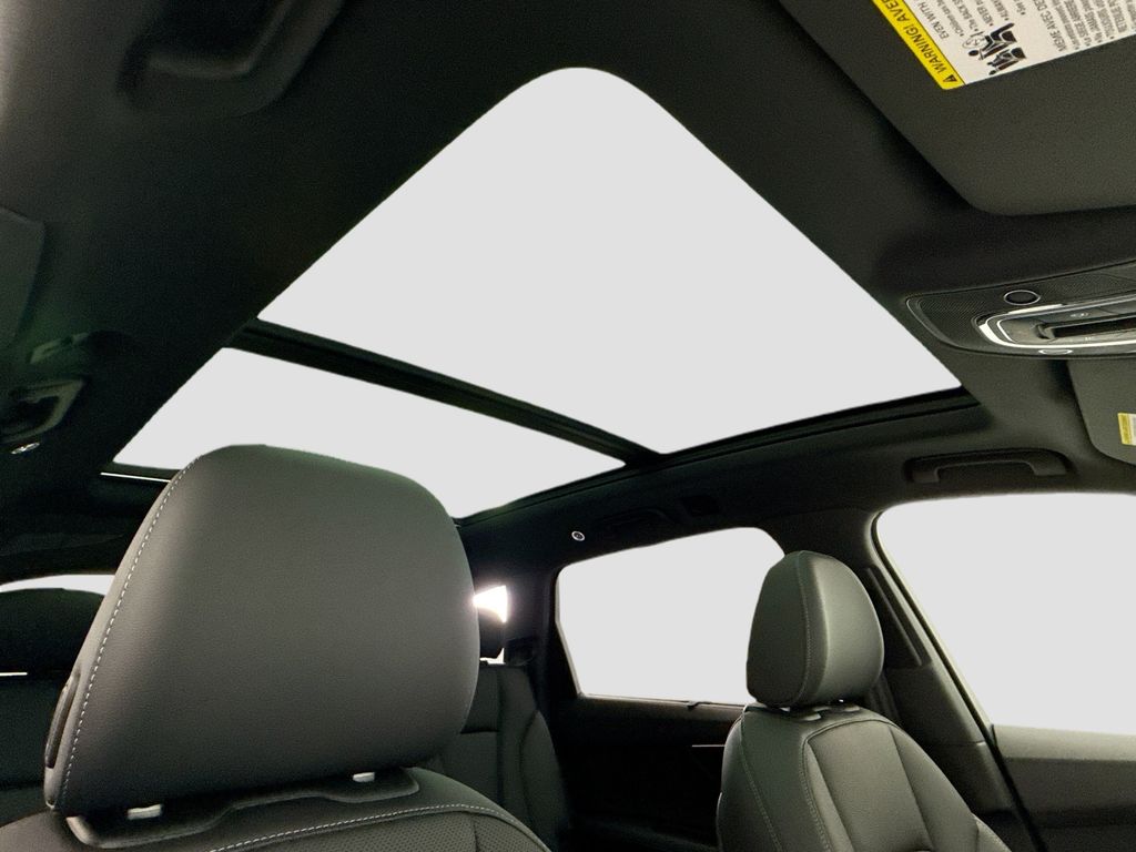 Thumbnail: 2026 Audi Q7 - 17